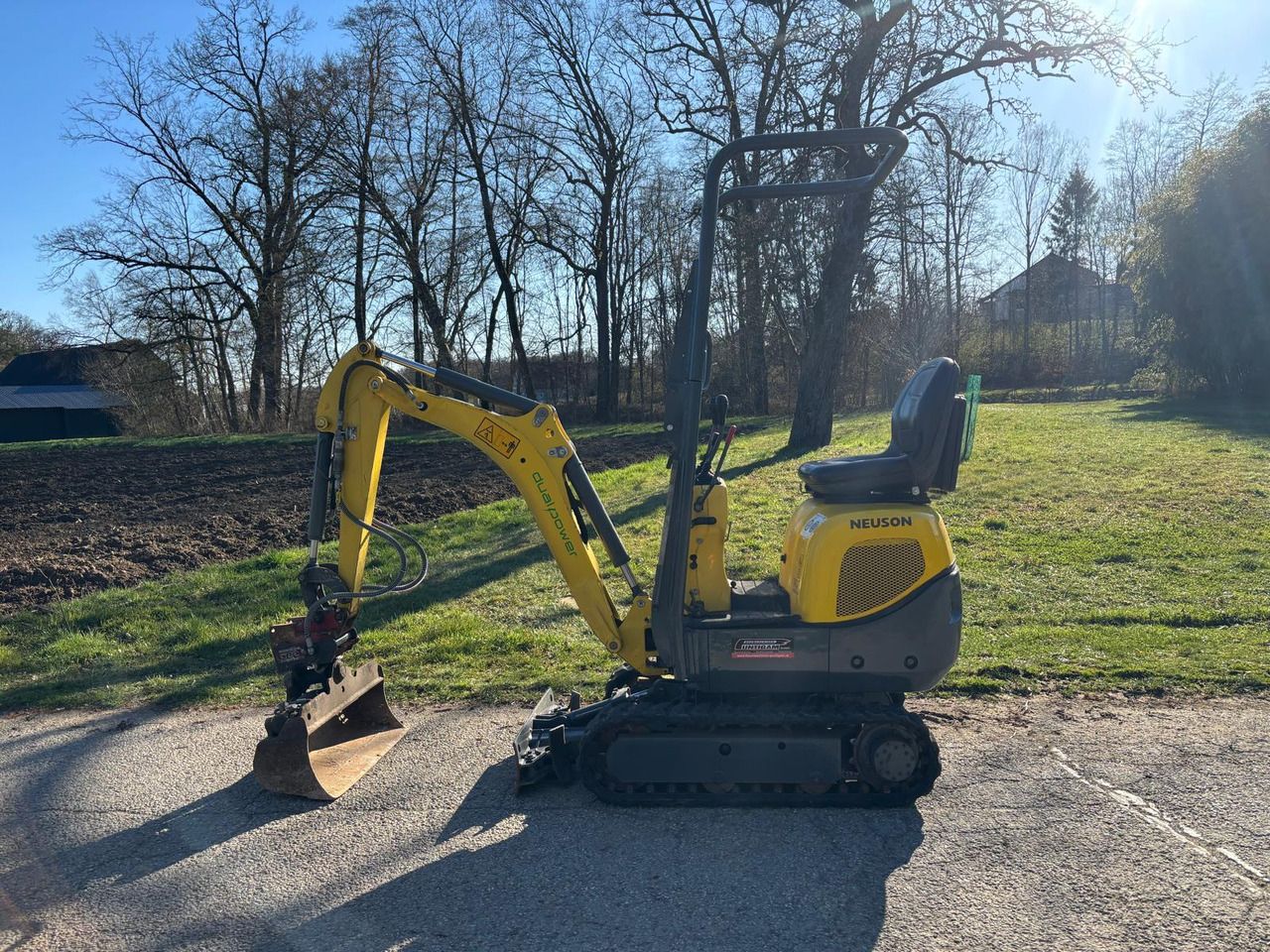 2019 Wacker Neuson 803 mini excavator side view 2019 Wacker Neuson 803 mini excavator side view