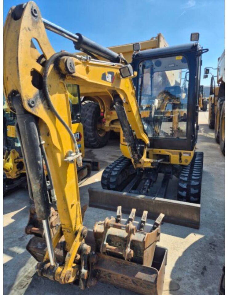 2020 Caterpillar 302.7DCR Mini Excavator 2020 Caterpillar 302.7DCR Mini Excavator