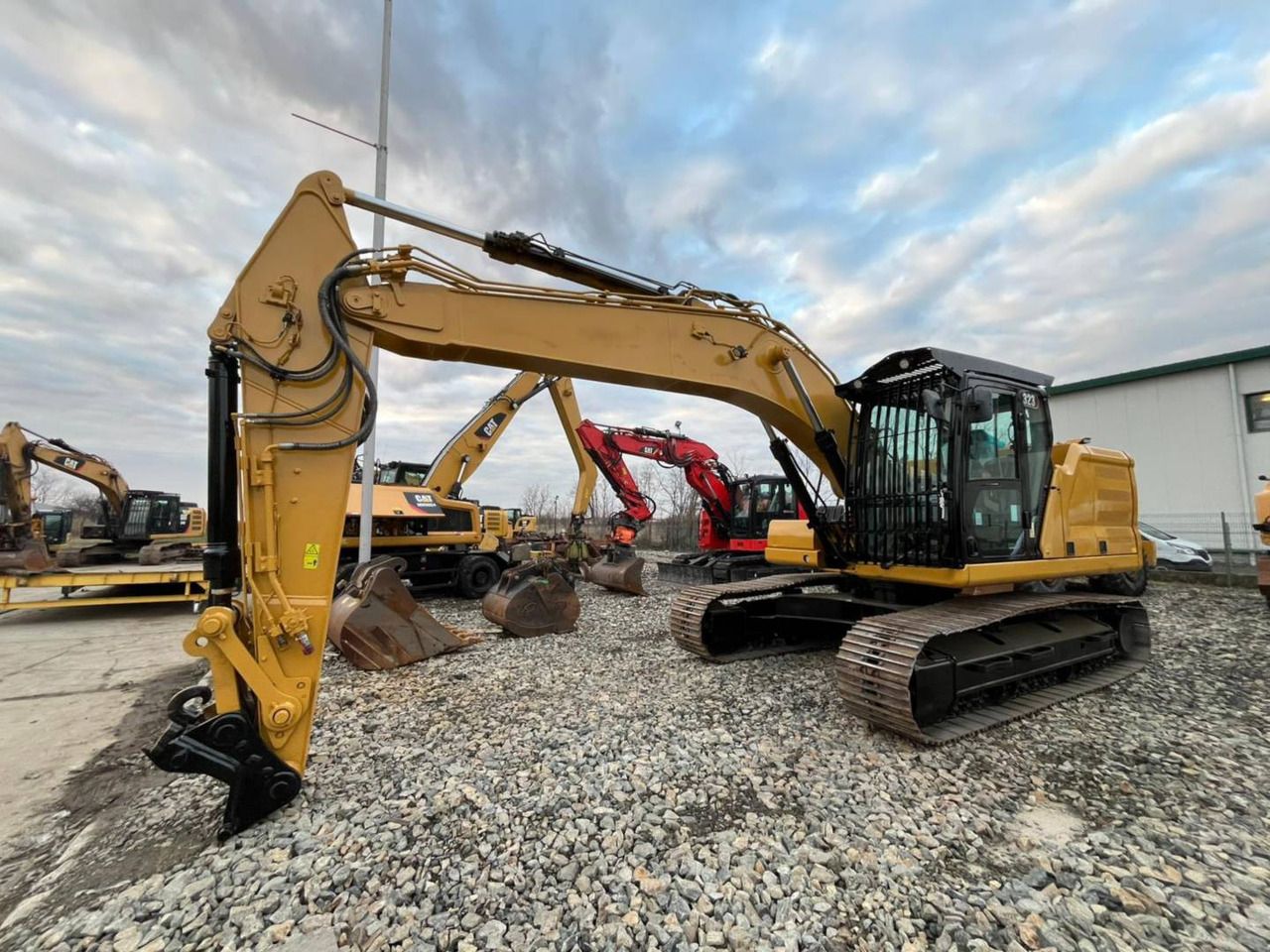 2020 Caterpillar 323-07 crawler excavator, side view