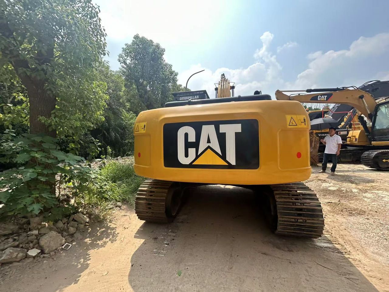 2020 Caterpillar 323D Crawler Excavator
