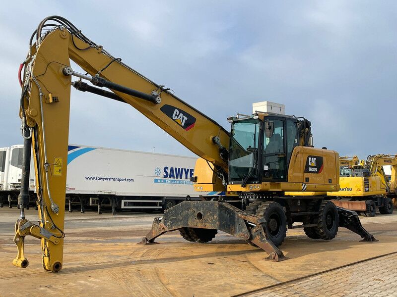 2020 Caterpillar MH3024 Material Handler