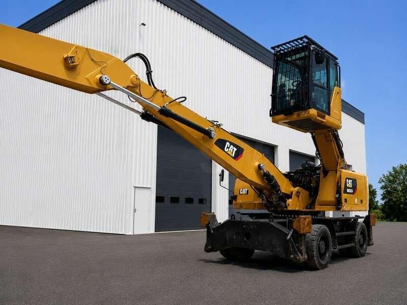 2020 Caterpillar MH3024 Material Handler