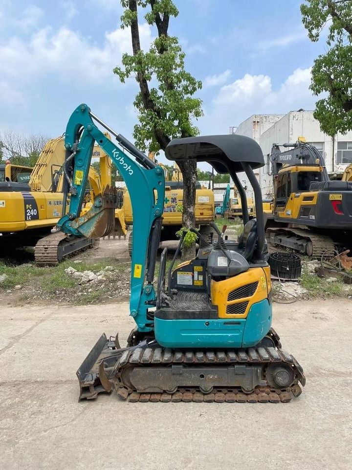 2020 Kubota U17 mini excavator, side view 2020 Kubota U17 mini excavator, side view