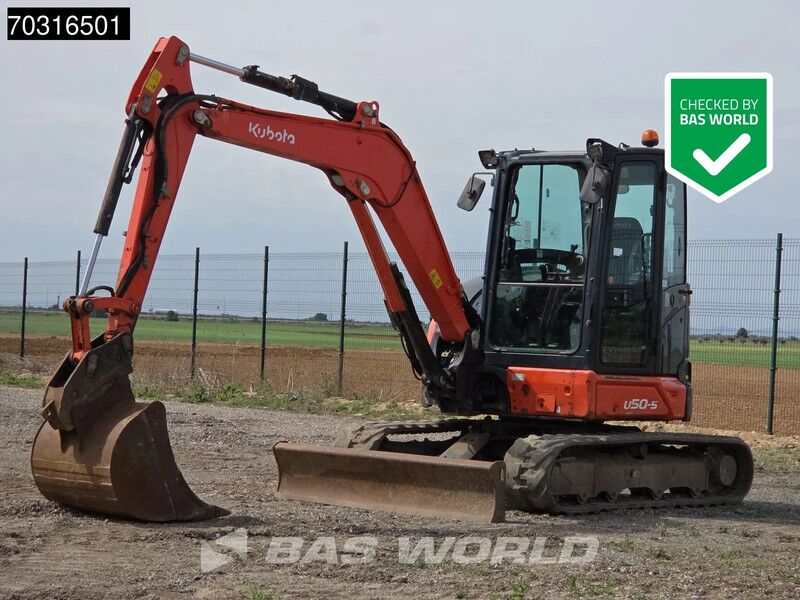 2020 Kubota U50-5 mini excavator, side view 2020 Kubota U50-5 mini excavator, side view