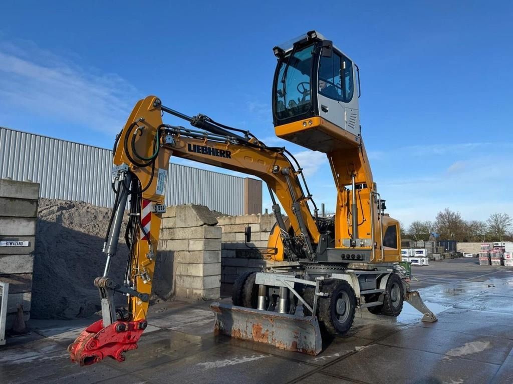 2020 Liebherr LH18 M Material Handler
