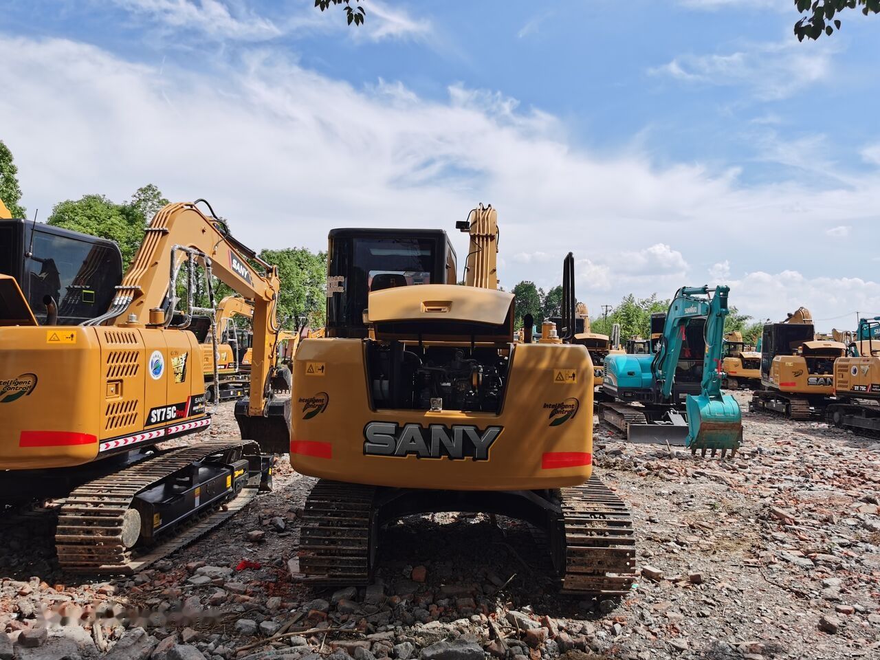2020 Sany SY75C crawler excavator, rear view 2020 Sany SY75C crawler excavator, rear view