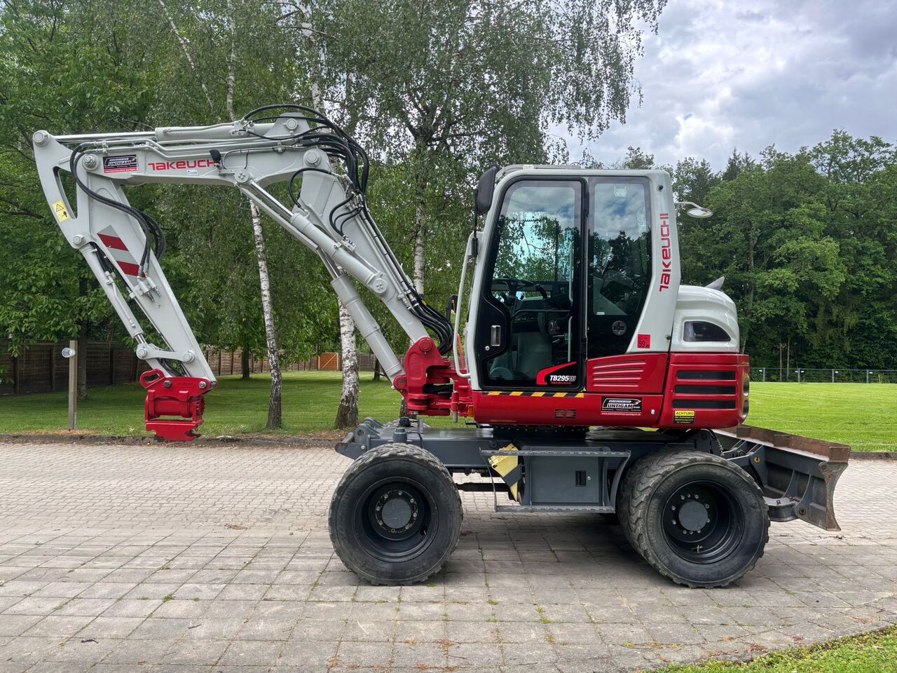 2020 Takeuchi TB 295W Wheel Excavator 2020 Takeuchi TB 295W Wheel Excavator