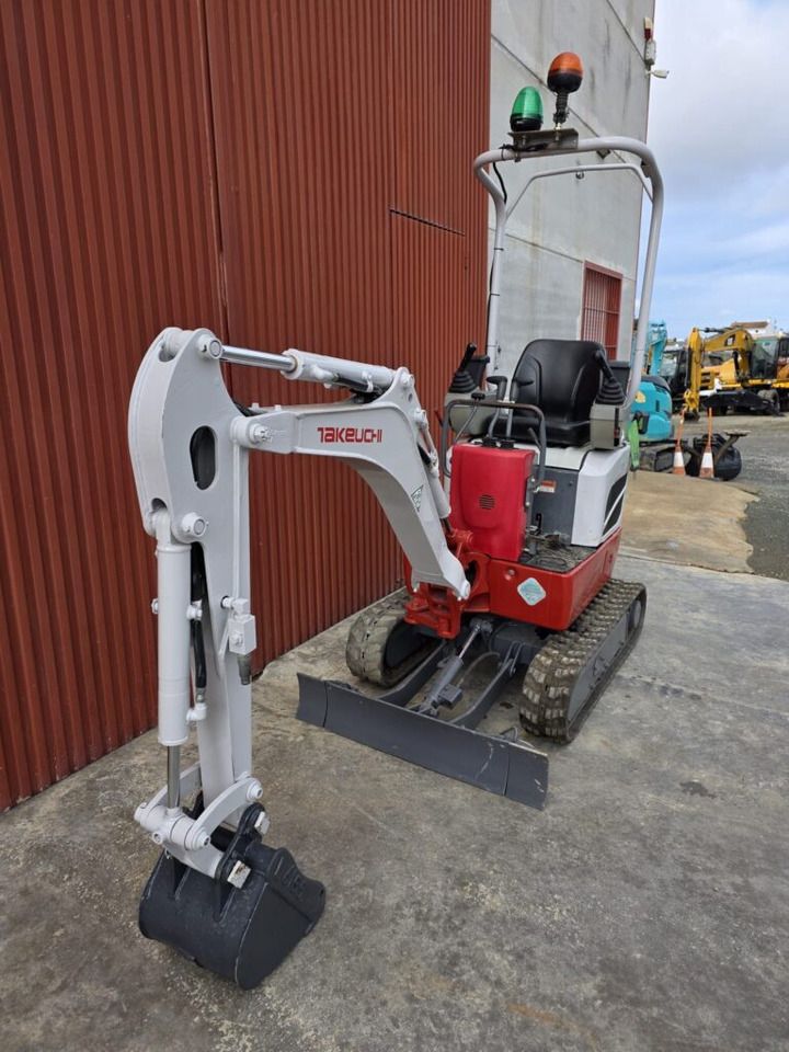 2020 Takeuchi TB210R Mini Excavator