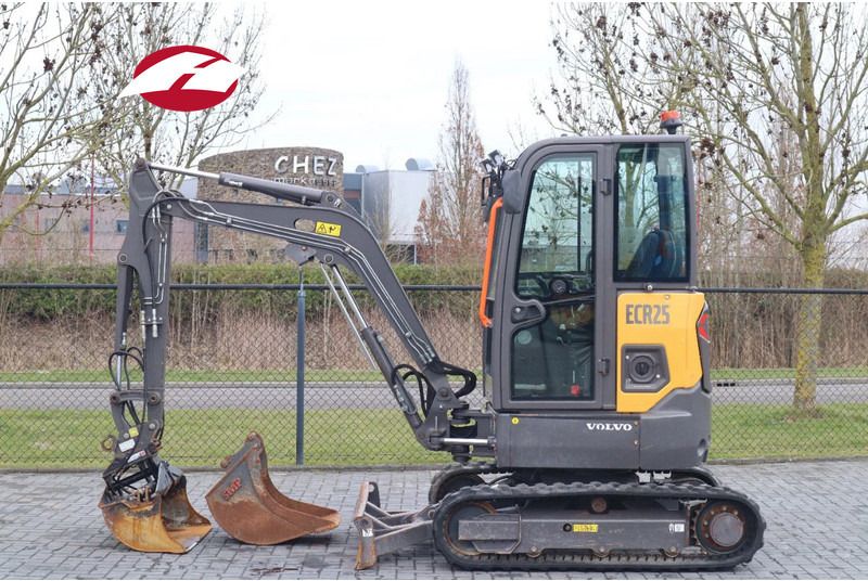 2020 Volvo JECR25D Mini Excavator 2020 Volvo JECR25D Mini Excavator