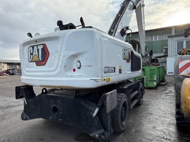 2021 Caterpillar MH3026 Material Handler