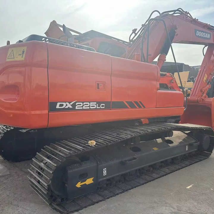 2021 Doosan DX225LC Crawler Excavator 2021 Doosan DX225LC Crawler Excavator
