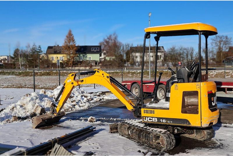 2021 JCB 16C-1 mini excavator, side view 2021 JCB 16C-1 mini excavator, side view