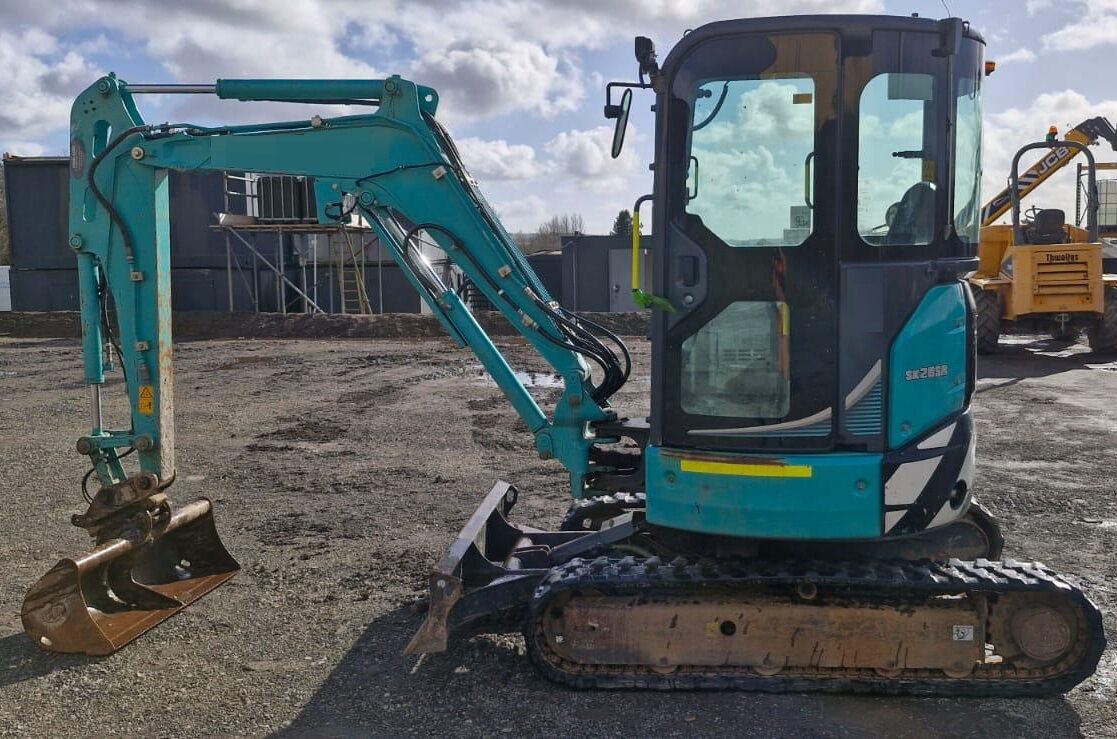 2021 Kobelco SK28SR-6E mini excavator side view