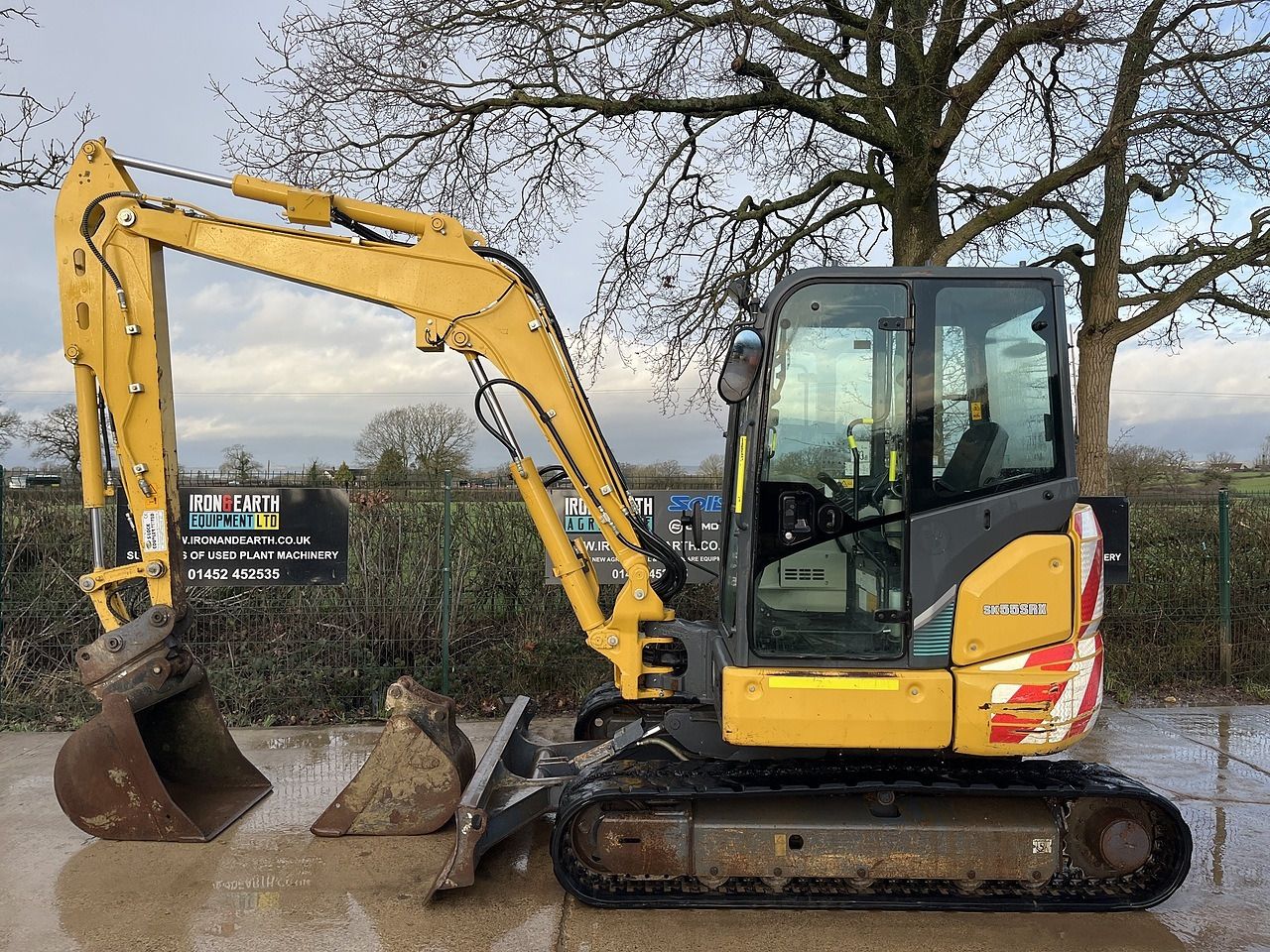 2021 Kobelco SK55SRX-6E mini excavator, side view 2021 Kobelco SK55SRX-6E mini excavator, side view