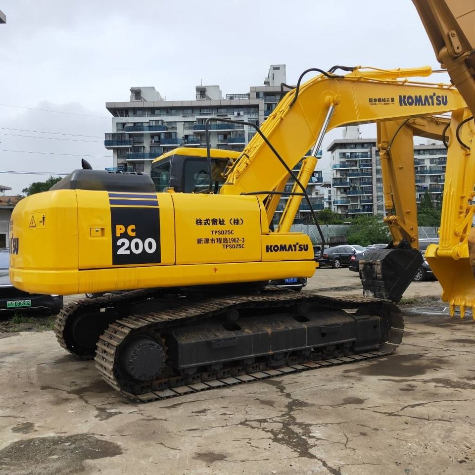 2021 Komatsu PC200-7 crawler excavator, rear three-quarter view 2021 Komatsu PC200-7 crawler excavator, rear three-quarter view