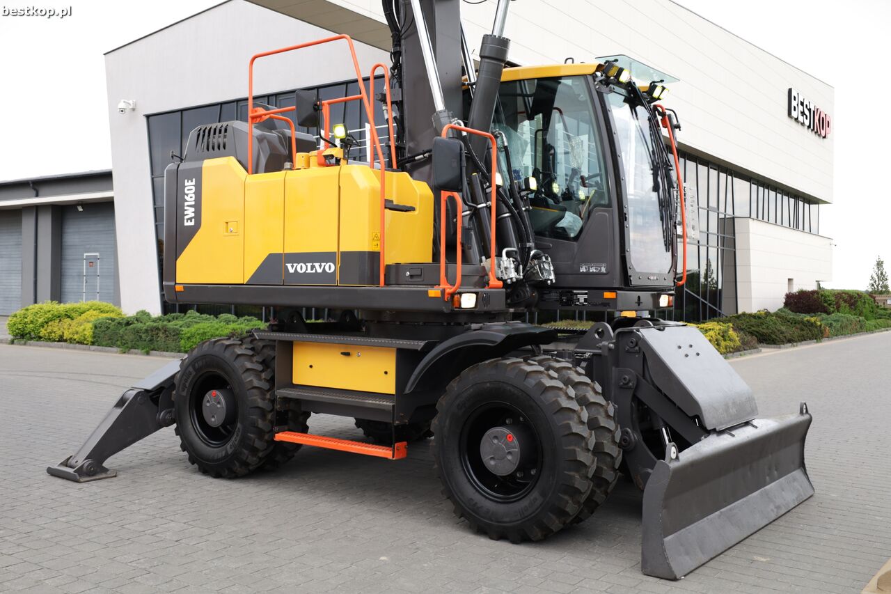 2021 Volvo EW160E Wheel Excavator