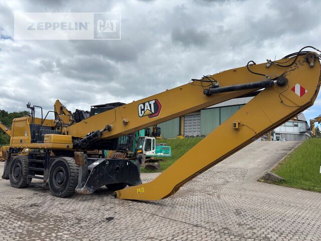 2022 Caterpillar MH3040-07A Material Handler