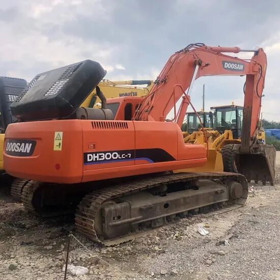 2022 Doosan DH300-7 Crawler Excavator