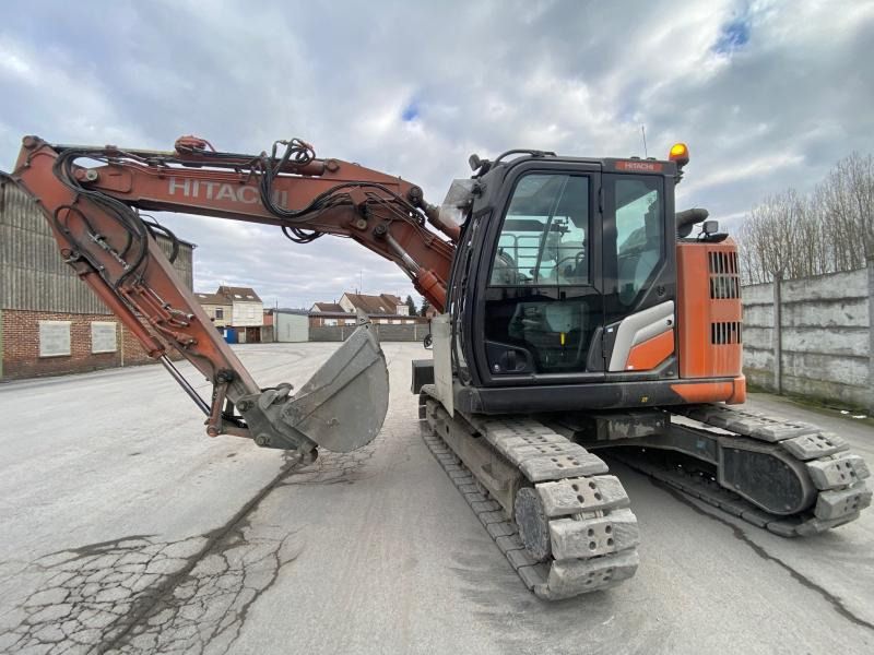 2022 Hitachi ZX135US-7 crawler excavator, side view 2022 Hitachi ZX135US-7 crawler excavator, side view
