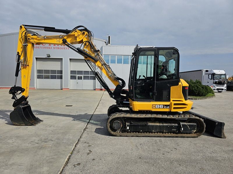 2022 JCB 86C-2T crawler excavator, side view 2022 JCB 86C-2T crawler excavator, side view