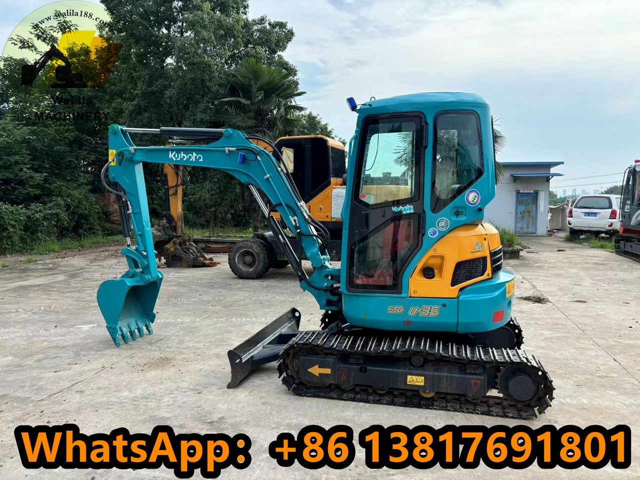 2022 Kubota U-35 mini excavator, side profile view 2022 Kubota U-35 mini excavator, side profile view