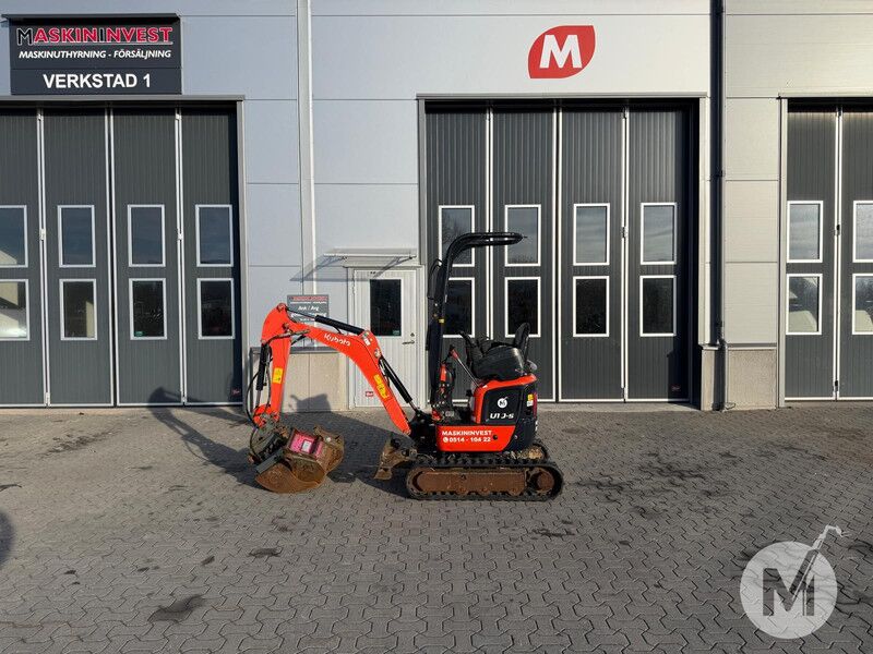 2022 Kubota U10-5 mini excavator, rear three-quarter view 2022 Kubota U10-5 mini excavator, rear three-quarter view