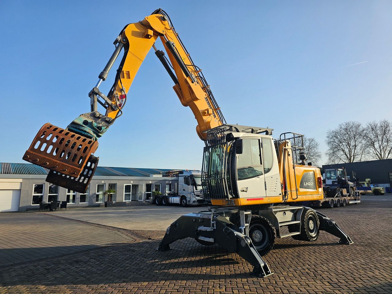 2022 Liebherr LH22M Material Handler