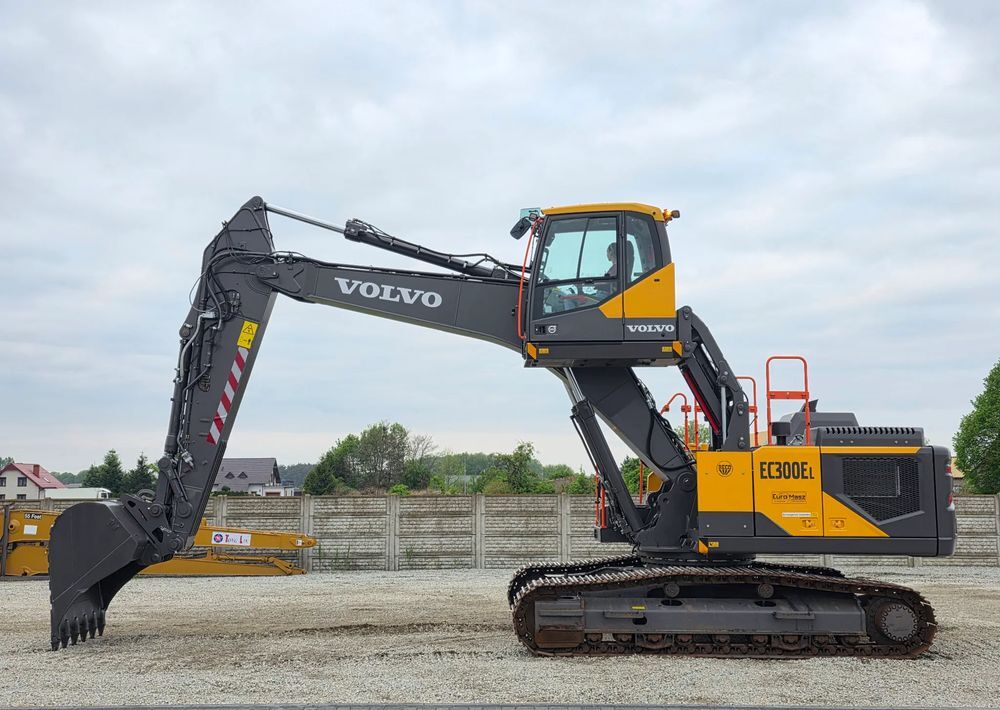 2022 Volvo EC300EL Crawler Excavator 2022 Volvo EC300EL Crawler Excavator