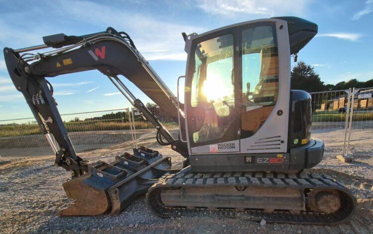 2022 Wacker Neuson EZ80 Mini Excavator 2022 Wacker Neuson EZ80 Mini Excavator