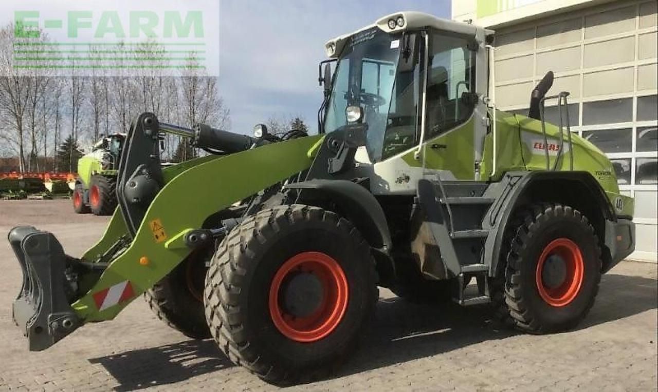 2023 Claas Torion 1611 wheel loader, front three-quarter view