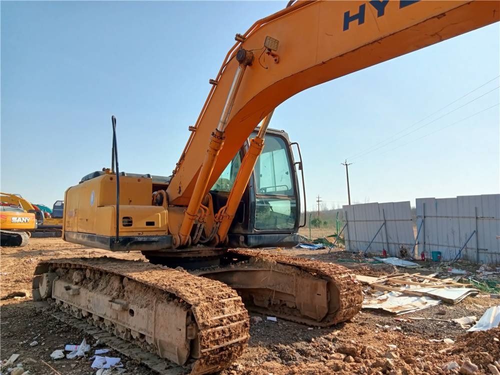 2023 Hyundai R225LC-7 Crawler Excavator
