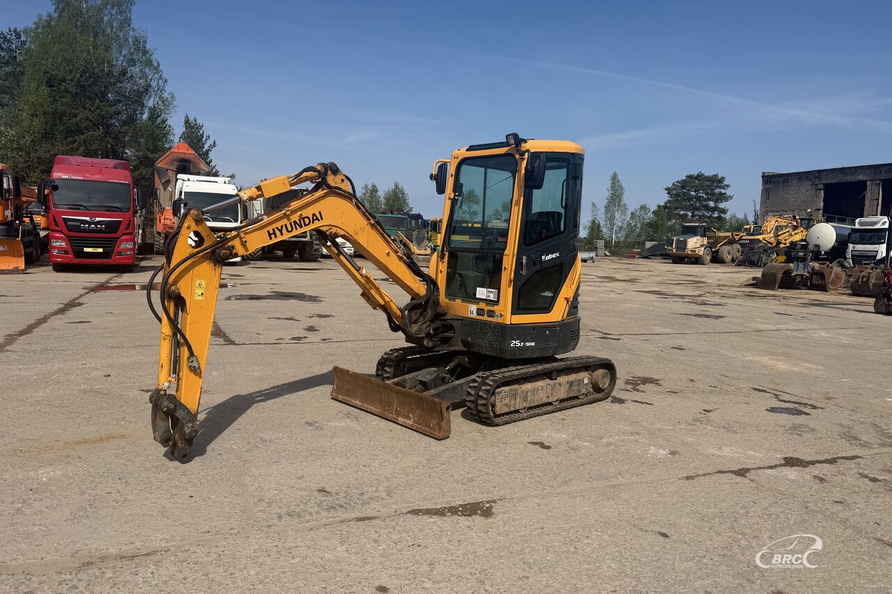 2023 Hyundai R25Z-9AK Mini Excavator 2023 Hyundai R25Z-9AK Mini Excavator