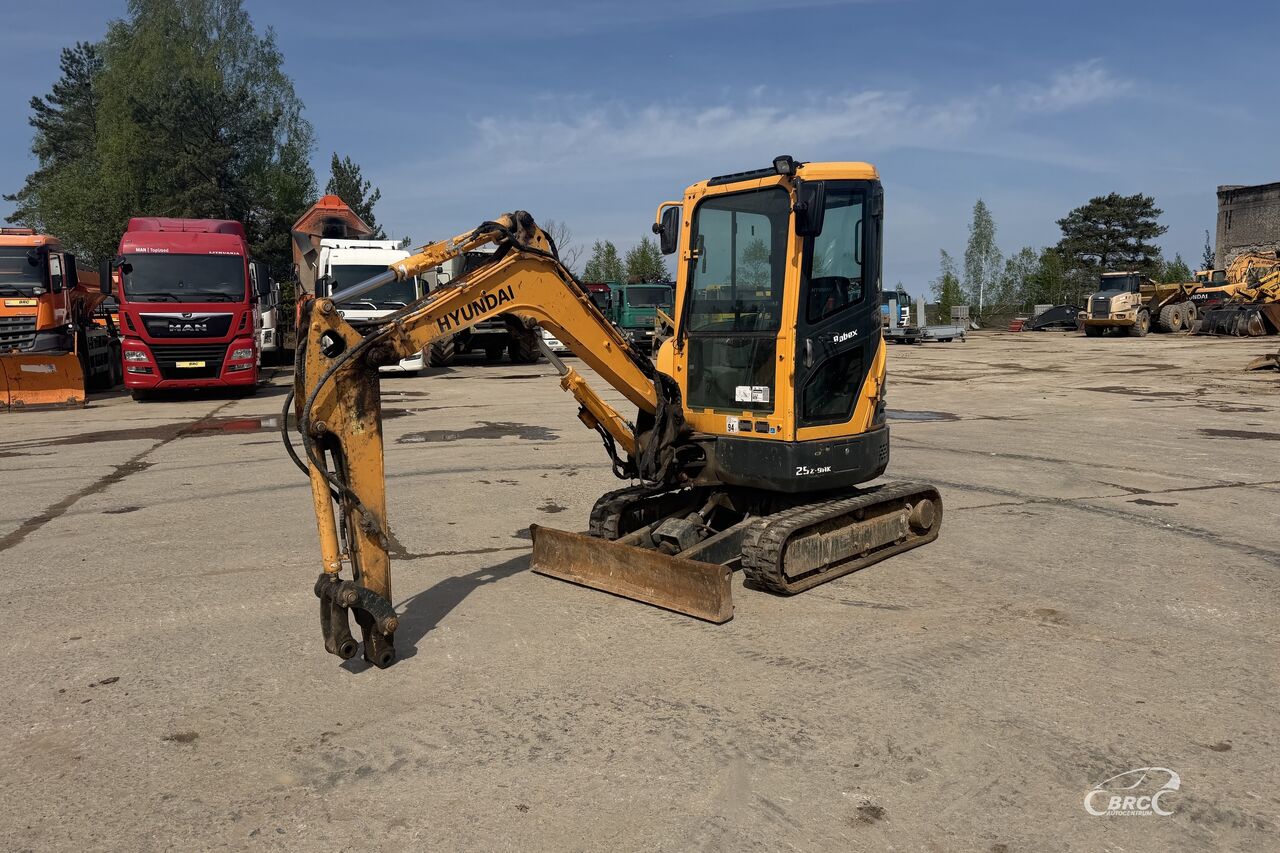 2023 Hyundai R25Z-9AK Mini Excavator 2023 Hyundai R25Z-9AK Mini Excavator