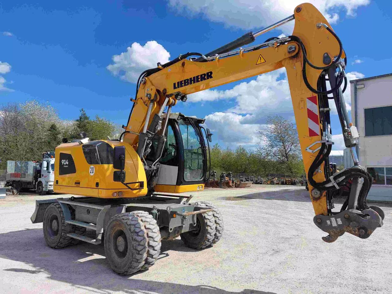 2023 Liebherr A 914 Wheel Excavator