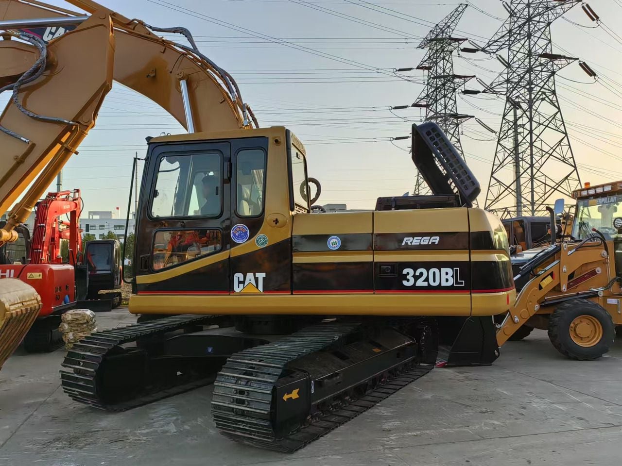 2024 Caterpillar 320BL Гусеничний екскаватор 2024 Caterpillar 320BL Гусеничний екскаватор