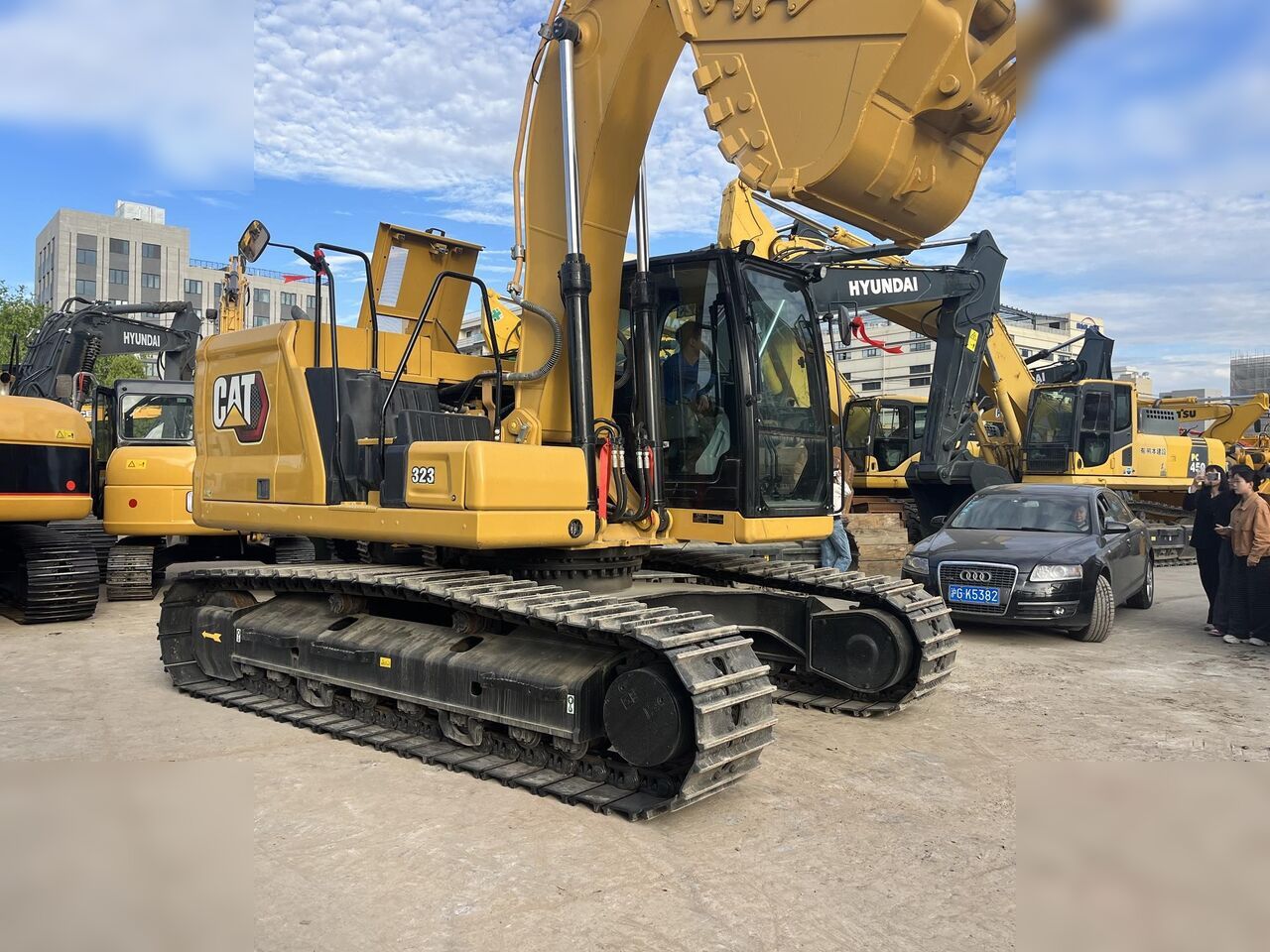 2024 Caterpillar 323 Crawler Excavator