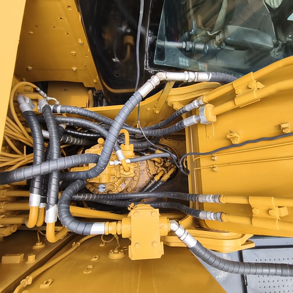 2024 Caterpillar 323D2L Crawler Excavator