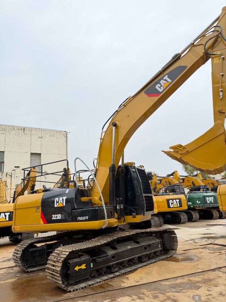 2024 Caterpillar 323D2L Crawler Excavator 2024 Caterpillar 323D2L Crawler Excavator