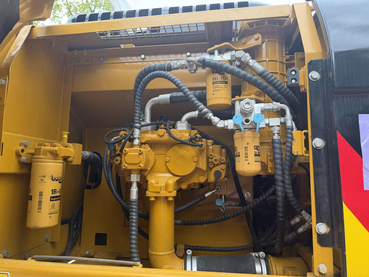 2024 Caterpillar 323DL Crawler Excavator