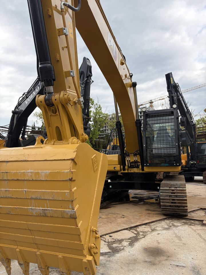 2024 Caterpillar 323GC Crawler Excavator