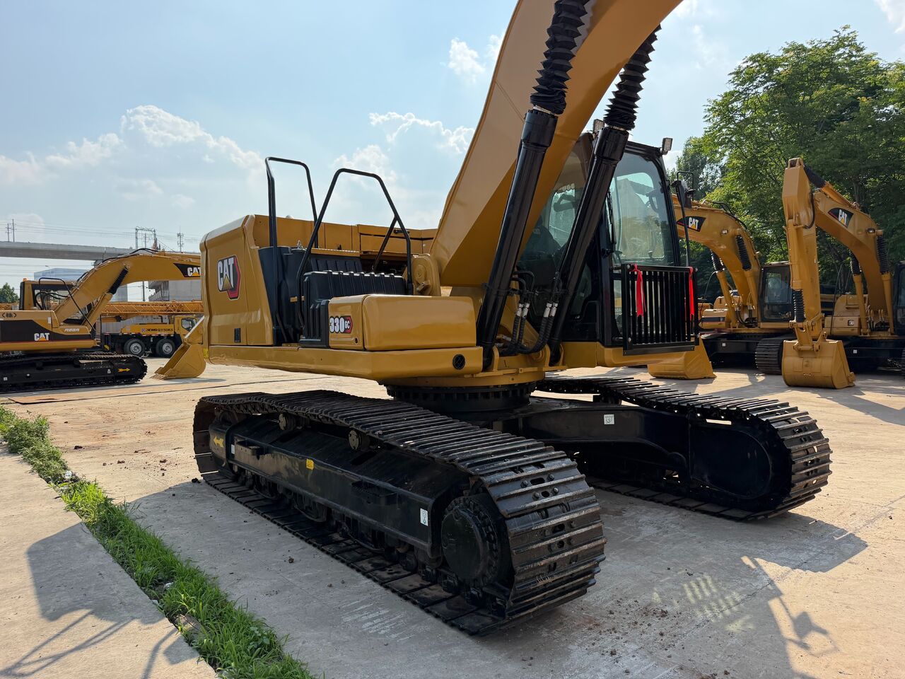 2024 Caterpillar 330GC Crawler Excavator