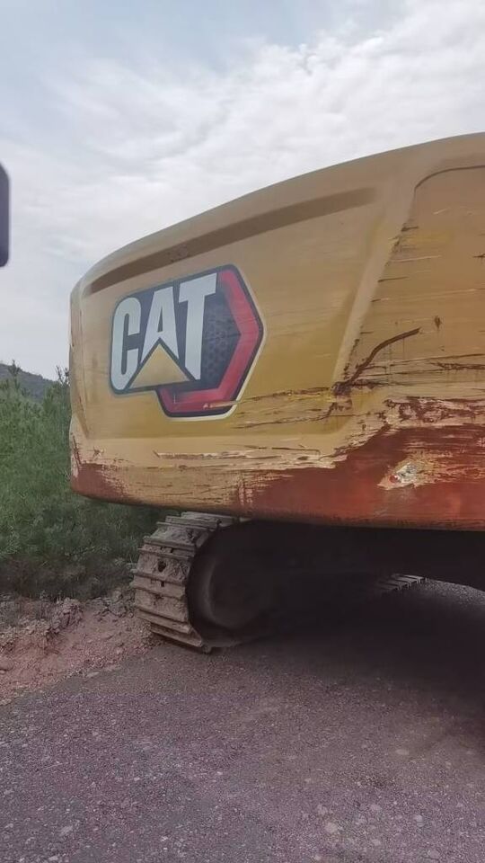 2024 Caterpillar 345GC Crawler Excavator