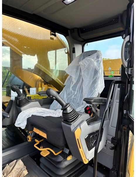 2024 Caterpillar 395 LONG REACH Crawler Excavator