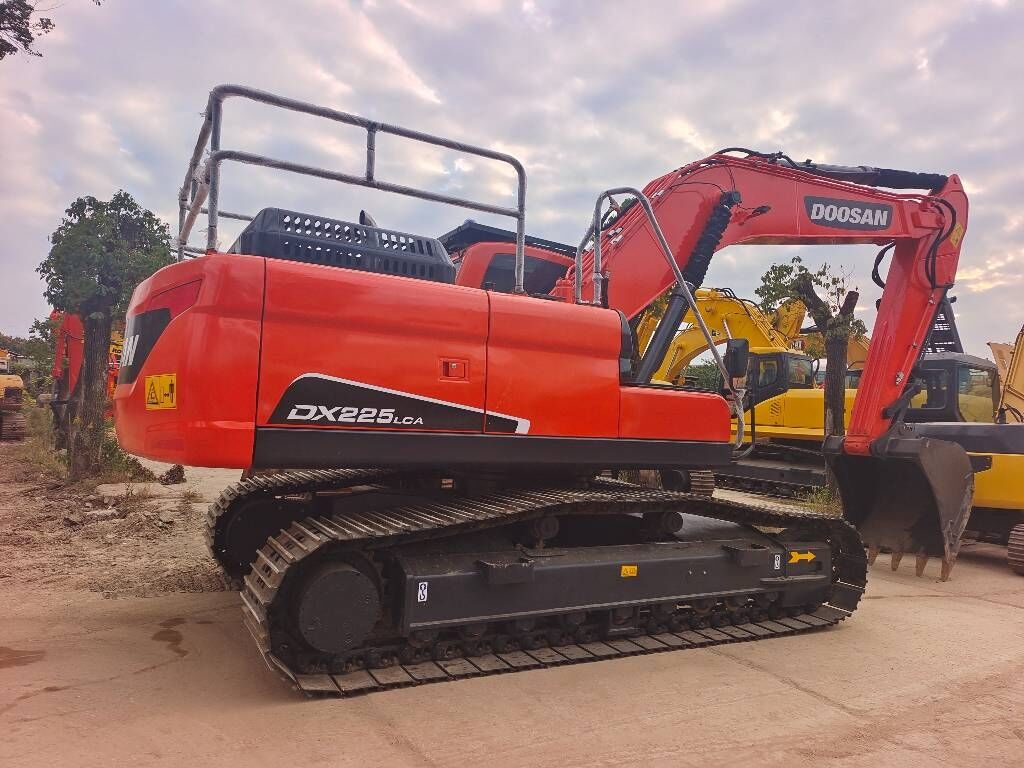 2024 Doosan DX225LC-9C Crawler Excavator 2024 Doosan DX225LC-9C Crawler Excavator