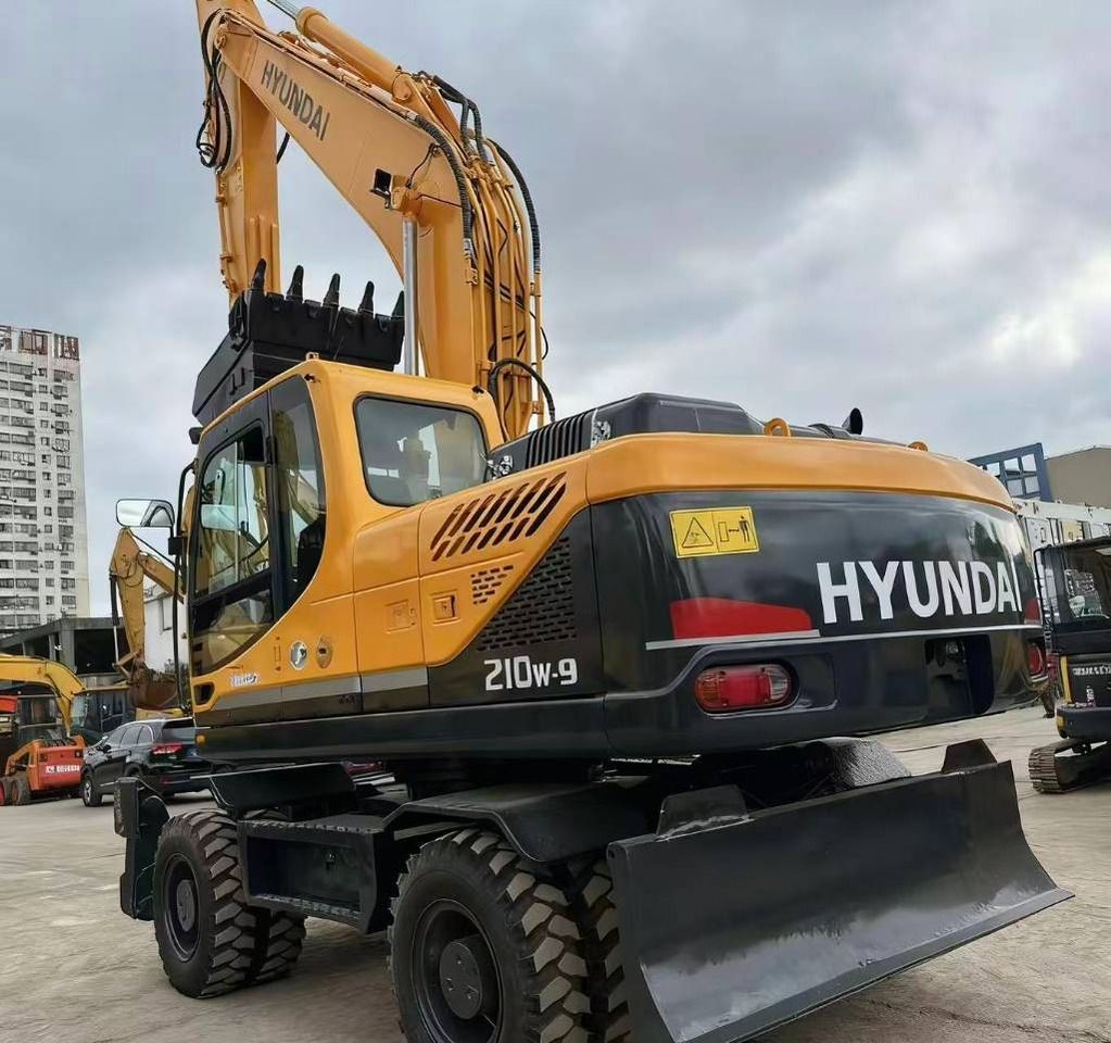 2024 Hyundai R210W-9 Wheel Excavator 2024 Hyundai R210W-9 Wheel Excavator
