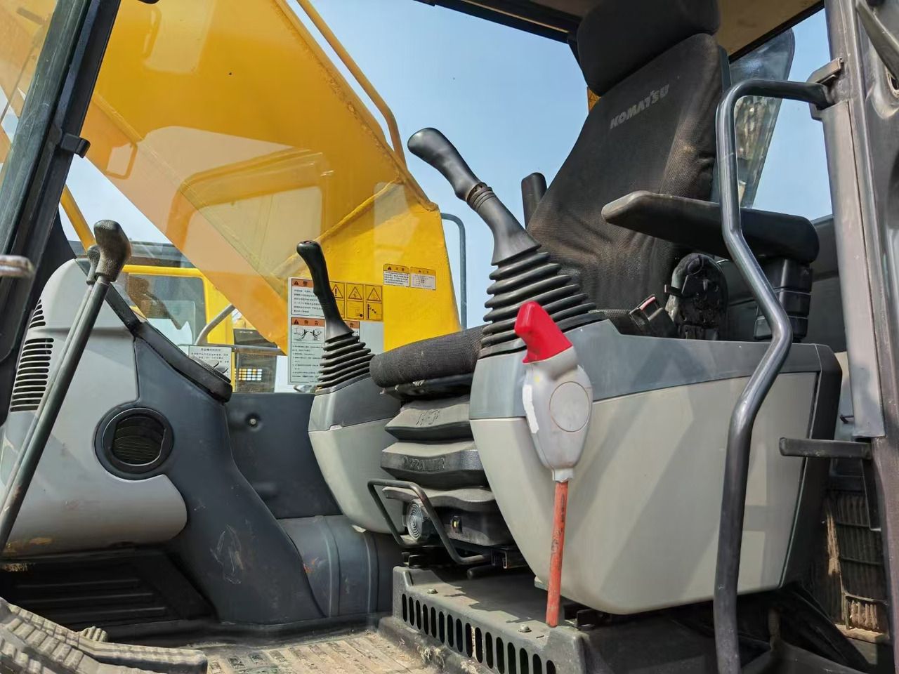 2024 Komatsu PC210-8 Crawler Excavator