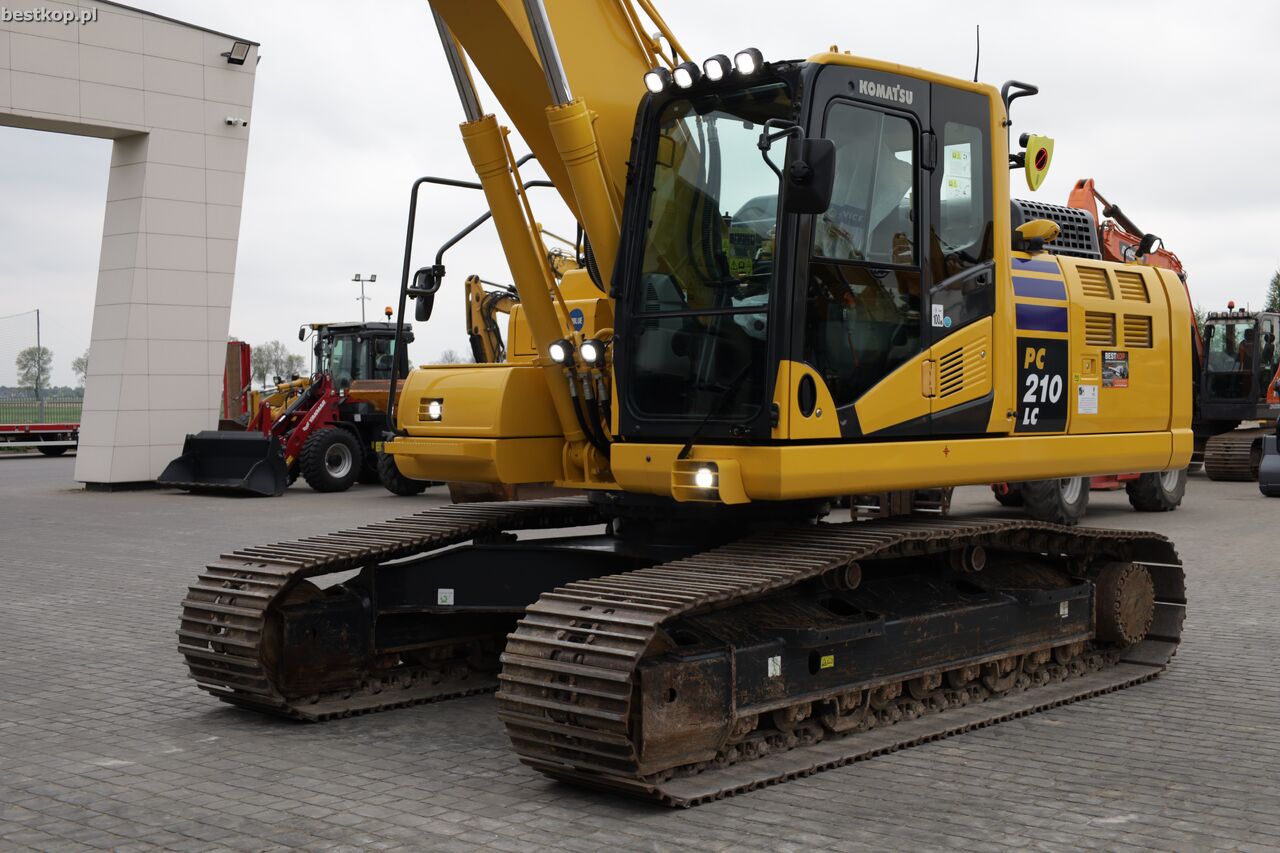 2024 Komatsu PC210LC-11 Crawler Excavator