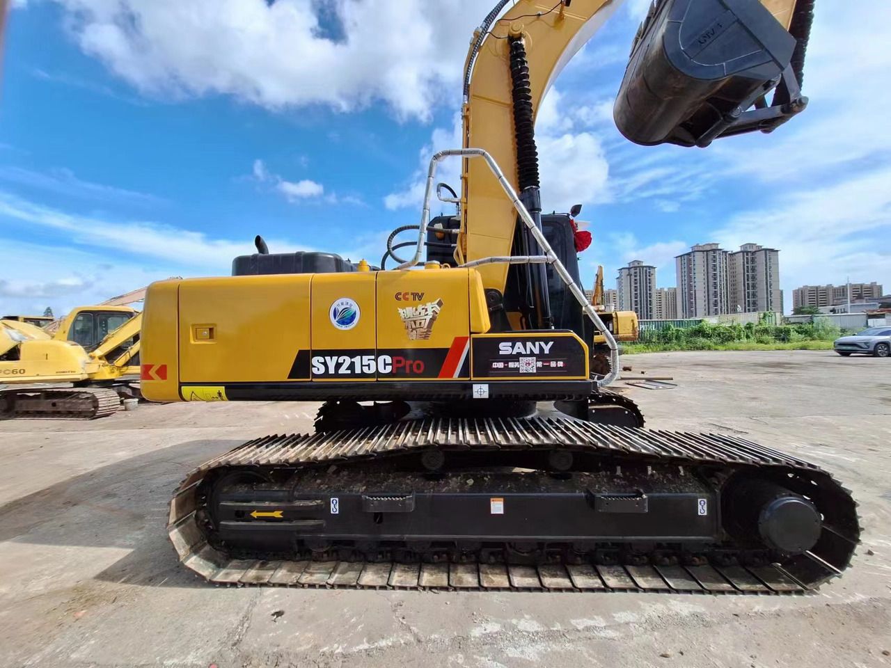 2024 Sany 215CPRO Crawler Excavator with visible SY215CPro model markings on the yellow body. 2024 Sany 215CPRO Crawler Excavator with visible SY215CPro model markings on the yellow body.