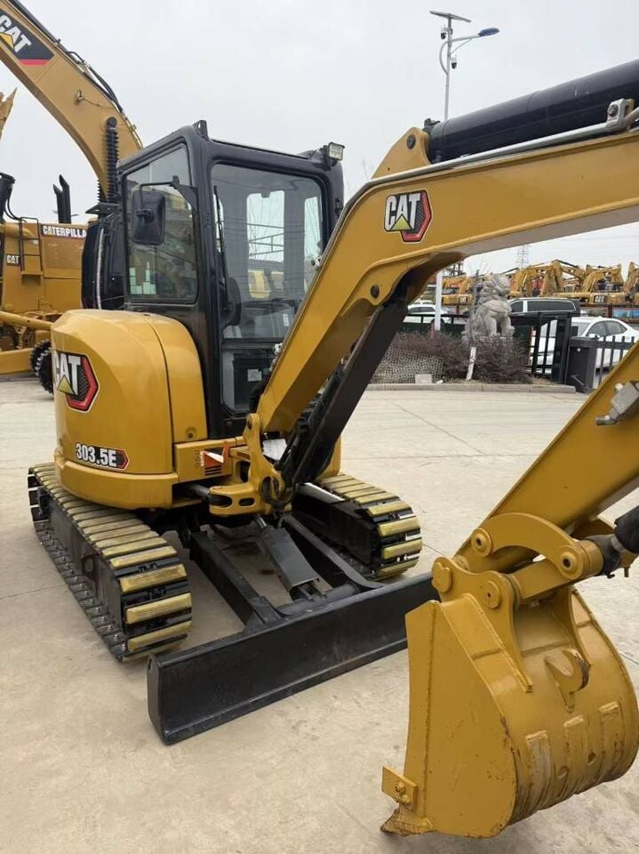 2025 Caterpillar 303.5ECR Mini Excavator 2025 Caterpillar 303.5ECR Mini Excavator