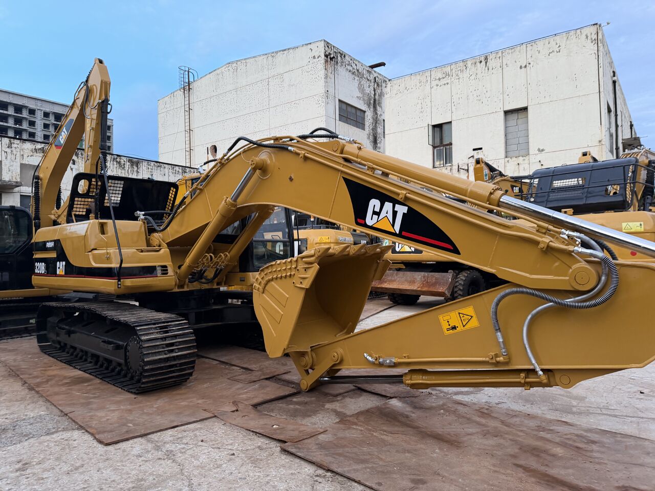 2025 Caterpillar 320BL Crawler Excavator 2025 Caterpillar 320BL Crawler Excavator